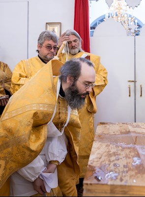 Митрополит Игнатий совершил Великое освящение храма святых первоверховных апостолов Петра и Павла г. Аткарска и Божественную литургию в новоосвященном храме
