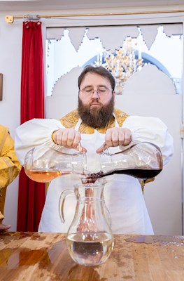 Митрополит Игнатий совершил Великое освящение храма святых первоверховных апостолов Петра и Павла г. Аткарска и Божественную литургию в новоосвященном храме