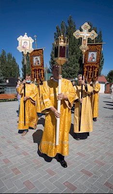 Митрополит Игнатий совершил Великое освящение храма святых первоверховных апостолов Петра и Павла г. Аткарска и Божественную литургию в новоосвященном храме