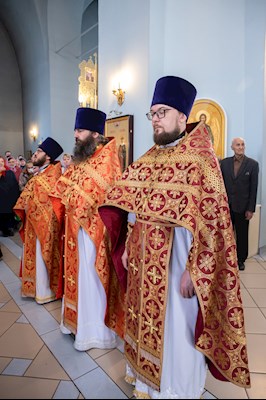 Митрополит Игнатий совершил Божественную литургию в храме в честь Покрова Пресвятой Богородицы г. Петровска