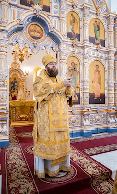 Митрополит Игнатий совершил Великое освящение храма святых первоверховных апостолов Петра и Павла г. Аткарска и Божественную литургию в новоосвященном храме