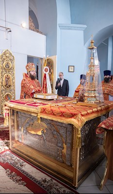 Митрополит Игнатий совершил Божественную литургию в храме в честь Покрова Пресвятой Богородицы г. Петровска