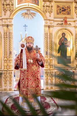 Митрополит Игнатий совершил Божественную литургию в храме в честь Покрова Пресвятой Богородицы г. Петровска