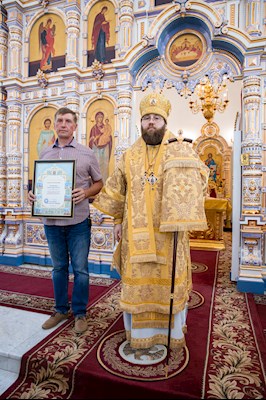 Митрополит Игнатий совершил Великое освящение храма святых первоверховных апостолов Петра и Павла г. Аткарска и Божественную литургию в новоосвященном храме