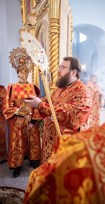 Митрополит Игнатий совершил Божественную литургию в храме в честь Покрова Пресвятой Богородицы г. Петровска