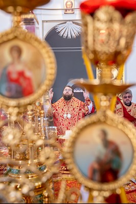 Митрополит Игнатий совершил Божественную литургию в храме в честь Покрова Пресвятой Богородицы г. Петровска