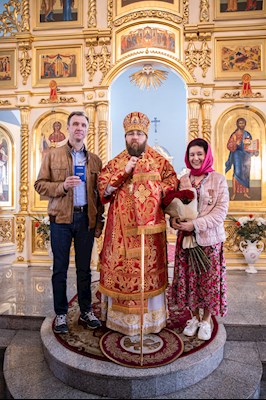 Митрополит Игнатий совершил Божественную литургию в храме в честь Покрова Пресвятой Богородицы г. Петровска