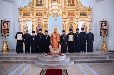 Митрополит Игнатий совершил Божественную литургию в храме в честь Покрова Пресвятой Богородицы г. Петровска