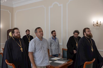 Митрополит Игнатий провел совещание, посвященное приему на регентско-певческие курсы