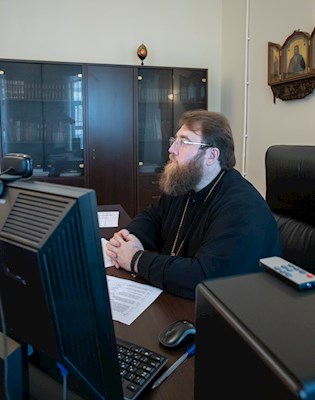 Митрополит Игнатий провел собеседование с абитуриентами СПДС