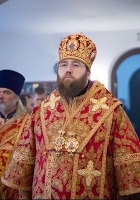 Митрополит Игнатий совершил Божественную литургию в храме святых бессребреников и чудотворцев Космы и Дамиана г. Саратова