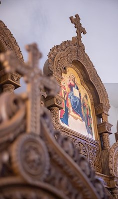 Митрополит Игнатий совершил Божественную литургию в храме святых бессребреников и чудотворцев Космы и Дамиана г. Саратова