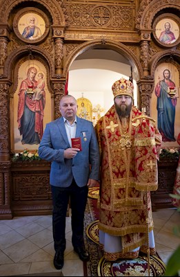 Митрополит Игнатий совершил Божественную литургию в храме святых бессребреников и чудотворцев Космы и Дамиана г. Саратова