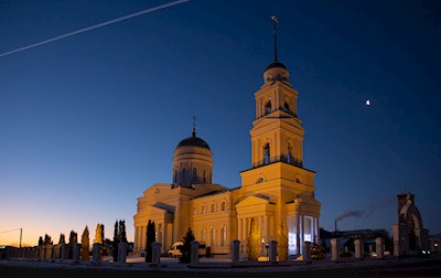 Митрополит Игнатий совершил Божественную литургию в кафедральном соборе Живоначальной Троицы г. Вольска