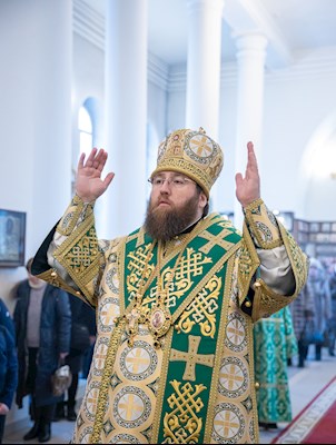 Митрополит Игнатий совершил Божественную литургию в кафедральном соборе Живоначальной Троицы г. Вольска