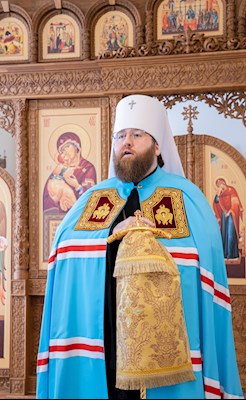 Митрополит Игнатий вручил Архиерейские грамоты сотрудникам епархиального управления