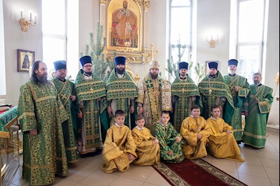 Митрополит Игнатий совершил Божественную литургию в кафедральном соборе Живоначальной Троицы г. Вольска