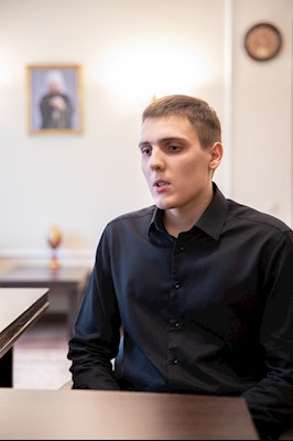 Митрополит Игнатий провел собеседование с абитуриентами СПДС