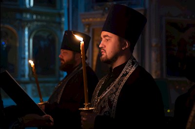 Митрополит Игнатий совершил великое повечерие с чтением канона преподобного Андрея Критского в Свято-Духовском соборе г. Саратова