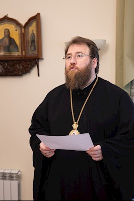 Митрополит Игнатий провел собеседование с абитуриентами СПДС