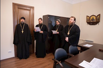 Митрополит Игнатий провел собеседование с абитуриентами СПДС