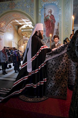 Митрополит Игнатий совершил великое повечерие с чтением канона преподобного Андрея Критского в Покровском соборе г. Саратова