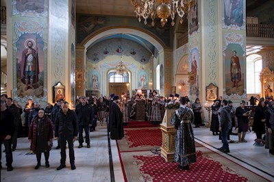 Митрополит Игнатий совершил великое повечерие с чтением канона преподобного Андрея Критского в Покровском соборе г. Саратова