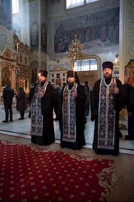 Митрополит Игнатий совершил великое повечерие с чтением канона преподобного Андрея Критского в Покровском соборе г. Саратова