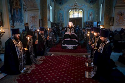 Митрополит Игнатий совершил великое повечерие с чтением канона преподобного Андрея Критского в Покровском соборе г. Саратова