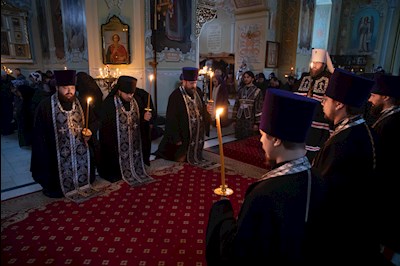Митрополит Игнатий совершил великое повечерие с чтением канона преподобного Андрея Критского в Покровском соборе г. Саратова