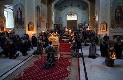 Митрополит Игнатий совершил великое повечерие с чтением канона преподобного Андрея Критского в Покровском соборе г. Саратова