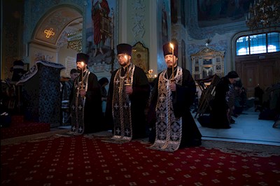 Митрополит Игнатий совершил великое повечерие с чтением канона преподобного Андрея Критского в Покровском соборе г. Саратова
