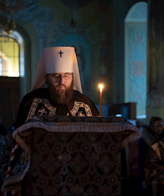 Митрополит Игнатий совершил великое повечерие с чтением канона преподобного Андрея Критского в Покровском соборе г. Саратова