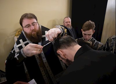Митрополит Игнатий совершил великое повечерие с чтением канона преподобного Андрея Критского в Покровском соборе г. Саратова