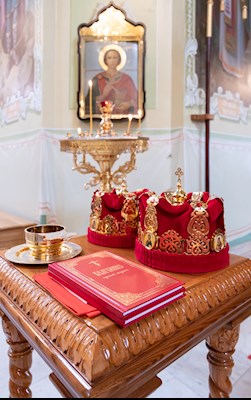 Митрополит Игнатий совершил Таинство венчания