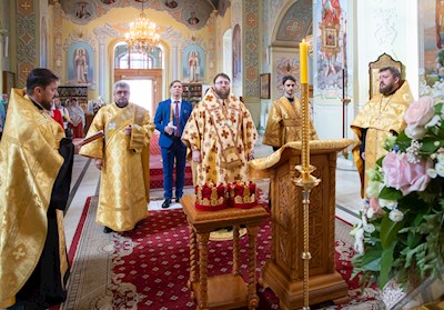 Митрополит Игнатий совершил Таинство венчания