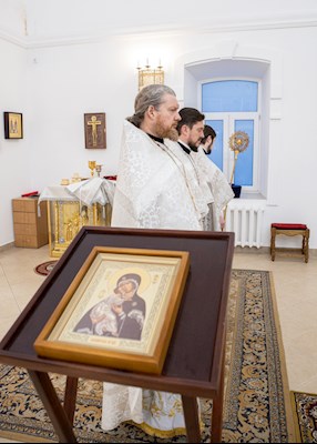 Митрополит Игнатий совершил Божественную литургию в домовом храме в честь Владимирской иконы Божией Матери г. Саратова