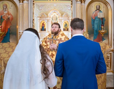 Митрополит Игнатий совершил Таинство венчания
