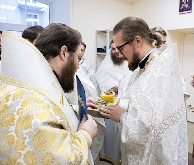 Митрополит Игнатий совершил Божественную литургию в домовом храме в честь Владимирской иконы Божией Матери г. Саратова