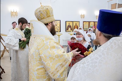 Митрополит Игнатий совершил Божественную литургию в домовом храме в честь Владимирской иконы Божией Матери г. Саратова