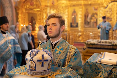 Божественная литургия в Свято-Троицком кафедральном соборе г. Саратова
