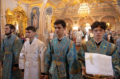 Божественная литургия в Свято-Троицком кафедральном соборе г. Саратова