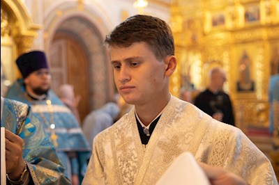 Божественная литургия в Свято-Троицком кафедральном соборе г. Саратова