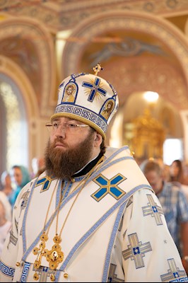 Божественная литургия в Свято-Троицком кафедральном соборе г. Саратова