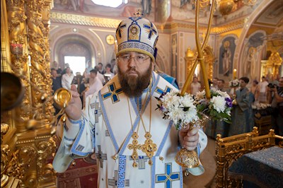 Божественная литургия в Свято-Троицком кафедральном соборе г. Саратова