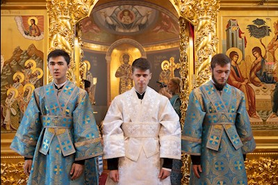 Божественная литургия в Свято-Троицком кафедральном соборе г. Саратова
