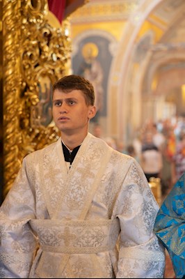 Божественная литургия в Свято-Троицком кафедральном соборе г. Саратова
