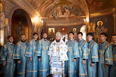 Божественная литургия в Свято-Троицком кафедральном соборе г. Саратова