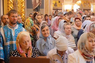 Божественная литургия в Свято-Троицком кафедральном соборе г. Саратова