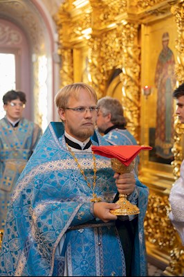 Божественная литургия в Свято-Троицком кафедральном соборе г. Саратова